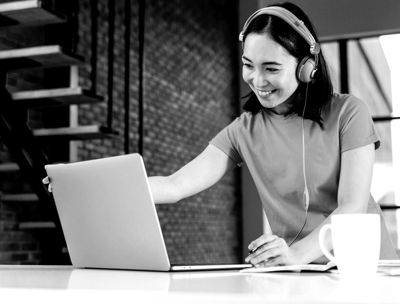 Рабочий процесс команды Pultrix над образовательными материалами